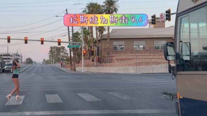 捷克街头搭讪-齐刘海白色盘发的娇小白皙家政妇